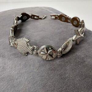 Silver Tone Sea Life Link Bracelet Starfish Fish Shell Sand Dollar Magnetic Back